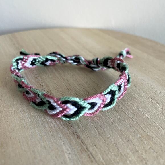 Jada Bracelet, anklet, trendy, comfortable, tie, embroidery thread, woven, gift - Picture 1 of 1